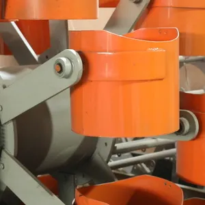 Kontinuierliche Produktion Hochleistungsstabile Fiberglasbewehrungsnetzmaschine