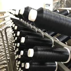 Verschiedene Farben Polyester Stickgarn für Mehrkopf-Stickmaschinen