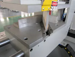 Máquina de Soldagem de Quatro Cabeças para Janela de UPVC, Máquina de Fazer Janela de PVC, Máquina de Soldagem de Quatro Cabeças para Processamento de Perfis de PVC