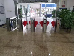 Fabbrica di cancelli a tornello soluzione personalizzata per il controllo accessi