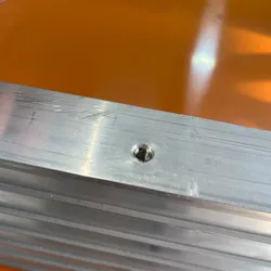 Máquina de Montagem Automática de Inserto de Fio Adequada para Montagem de Inserções Rosqueadas do Tipo Heli Coiled com e sem Tangente