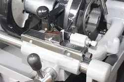 Máquina de Rosquear Tubos de Alta Eficiência 4 Polegada 100mm