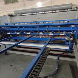 3.0 Meter Drahtgeflecht-Herstellungsmaschine Rücklaufnetz-Zieh-Schweißmaschine