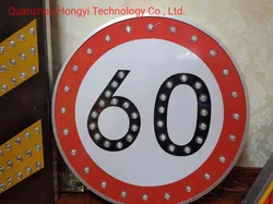 ป้ายเตือนการจราจรแบบเคลื่อนที่ด้วยแสง LED พลังงานแสงอาทิตย์