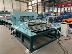 Vollautomatische größenverstellbare Kabeltrassen-Rollformmaschine mit Stanzfunktion