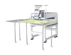 Computerisierte Stickmaschine mit einem Kopf