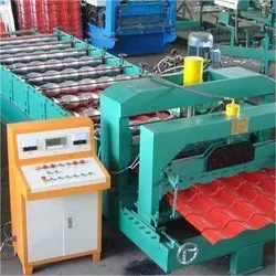 Farbstahlplattenwalzmaschine Paneelplattenformmaschine