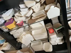 Papier-Lunchboxmaschine Hochgeschwindigkeits-Boxmaschine Papierhergestellte Boxmaschine