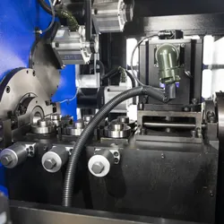 Servoantrieb Hochsteifigkeits camless 12-Axis Federformmaschine