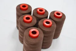 Polyester-Kernspinngarn aus hochwertigem Polyester für vielseitige Textilanwendungen