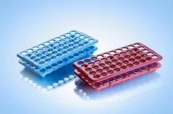 Supporto per provette con pilastro per uso in laboratorio