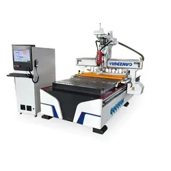 Máquina CNC Router Axis Versátil com Acessório Rotativo 4