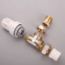 Gerades automatisches Thermostat-Heizkörperventil aus Messing für Warmwasserheizungen