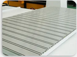 Fresatrice CNC a Filo Multipurpose 5 Lavorazione di Superfici Curve Complesse
