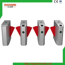 Cancello a battente automatico con controllo accessi a scheda e funzione di riconoscimento facciale