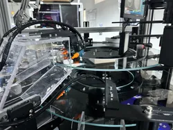 Visuelles Inspektionssystem zur Oberflächenfehlererkennung von gewindetragenden Teilen