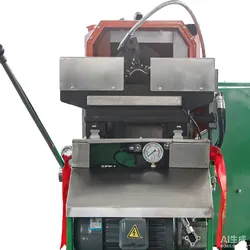 Máquina automática de rosqueamento de tubos com cabeçote de tarraxa e controle inteligente