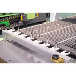 Fortgeschrittenes Holzverarbeitungs-CNC-Fräsersystem