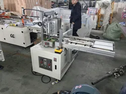 Halbautomatische Interfold-Gesichtstuchpapierherstellungsmaschine Produktionslinie