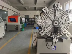 0.3-2.5mm CNC Federmaschine Schmetterlingsfedermaschine Druckfederformmaschine