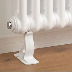 Dekorative weiße Gussradiator-Fußstützen für Säulenradiatoren