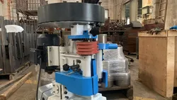 Goedkope houten ronde stokken verwerkingsmachine, stokken frezen machine, stokken draadmachine