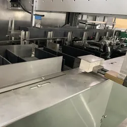 Automatische Hochgeschwindigkeits-Produktionslinie für Kartonverpackungsmaschinen (Kartonauspackmaschine)