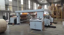 Hochpräziser Schneid- und Wickelmaschine mit hydraulischem automatischem Ladesystem