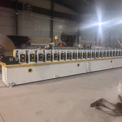 Máquina automática de formação de conexões em T para perfil principal de linha de produção de grades de teto
