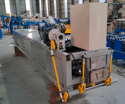 Tragbare Metallwasserablaufmaschine Kleine Maschinen K-Stil Stahlspüle Ablaufprofiliermaschine