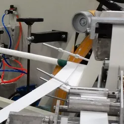 Automatische Papierkernmaschine zur Kernwicklung und -herstellung