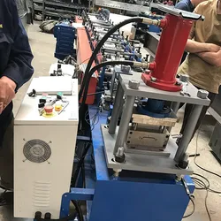 Kalte Metallrolltorrahmen-Biegemaschine