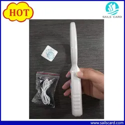 เครื่องอ่าน RFID แบบพกพา OLED ใหม่พร้อมฟังก์ชันหน่วยความจำ