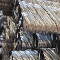 Automatische Metallwellrohrherstellungsmaschine für hintere Spannrohre