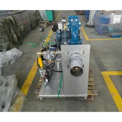 Fortgeschrittene vielseitige Brennmaschine für optimale Materialverarbeitung