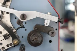 Energieeffiziente Federmaschine Auto Link SC-208 Federwickelmaschine für verschiedene Drahtgrößen