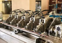 Vollautomatische Papierstrohhalm-Trinkformmaschine