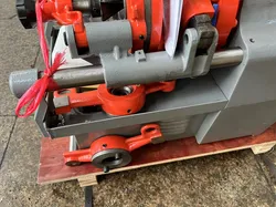 Máquina de Rosqueamento de Tubos e Varas Multifuncional Z1t-R2d