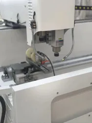 Fortgeschrittener CNC-Fräser für maßgeschneiderte Aluminiumfensterlösungen