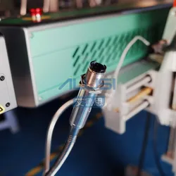 Máy khắc laser cảm ứng Ailusi CO2 Máy in mã hóa Máy in phun laser Máy in