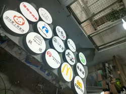 Runder Leuchtkasten Werbung LED Bildschirm Druck Leuchtkasten