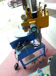 Vollautomatische Sicherungseinsetzmaschine
