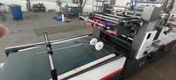 Vollautomatische Papierboard-Box-Fenster-Klebe- und Patchmaschine