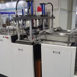 Hochgeschwindigkeits-Pappteller-Herstellungsmaschine