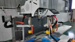 Máquina de Arredondamento de Cantos CNC Máquina de Crimpagem de Cantos de Janela de Alumínio