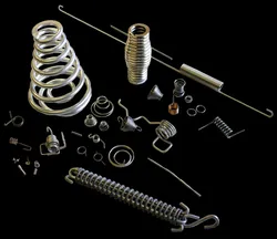 Veerwikkelmachine met roestvrij staal 2 as 0.8mm golfveer voor het maken van olieafdichtingsveren CNC veervormmachine