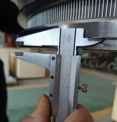 Refluxo de papel reciclado, entrada, saída, tela de pressão, cilindro