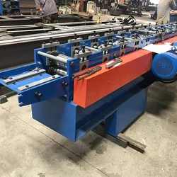 Fabrikverkauf Hochgeschwindigkeits-Rolltor-Herstellungs-Rollformmaschine