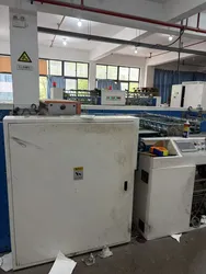 Máquina Automática de Fabricação de Cadernos com Fios