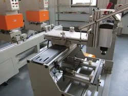 Einzelkopf-Schwerkopierfräsmaschine für die Aluminium- und UPVC-Fenster- und Türherstellung